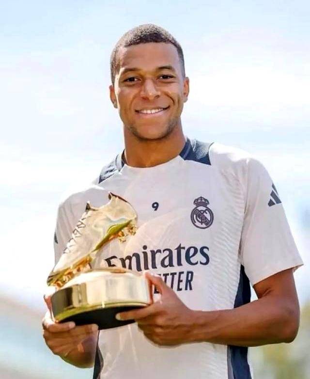 图赫尔：这是一个很困难的小组；现在考虑选人还太早