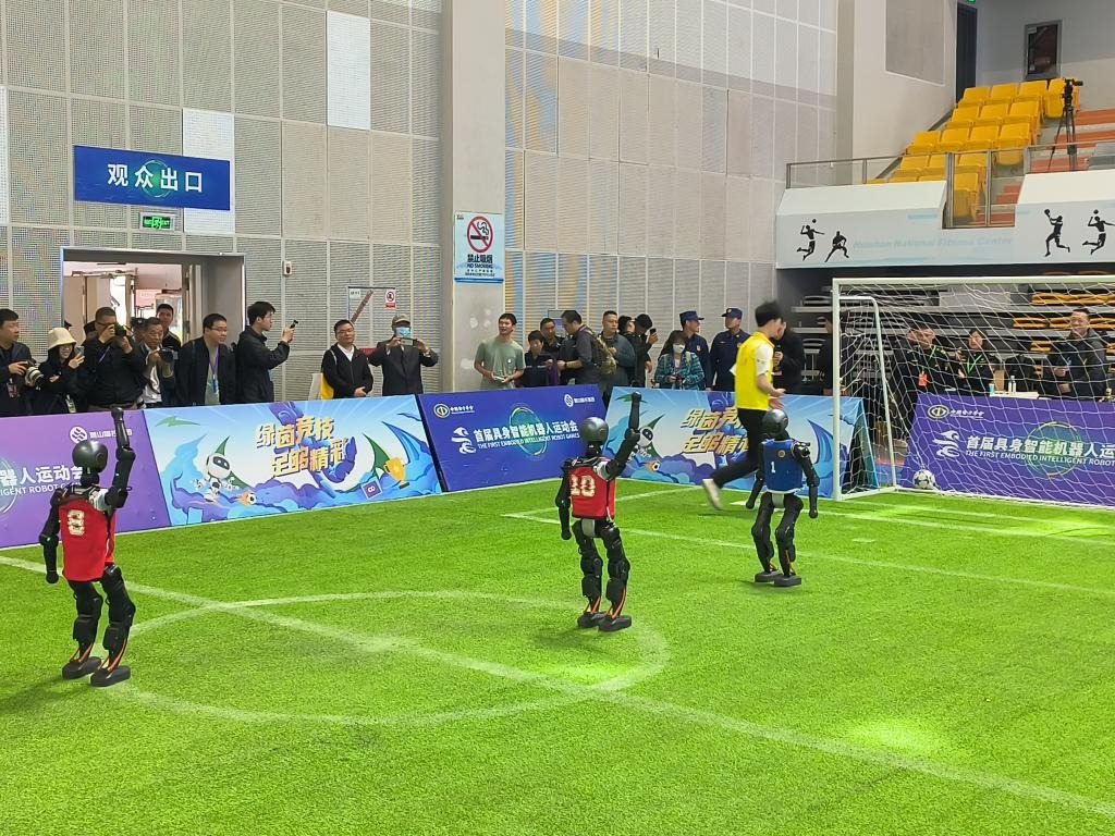 约尼查：喜欢玉溪的米线、水饺和烧烤；希望能在玉昆踢到退役